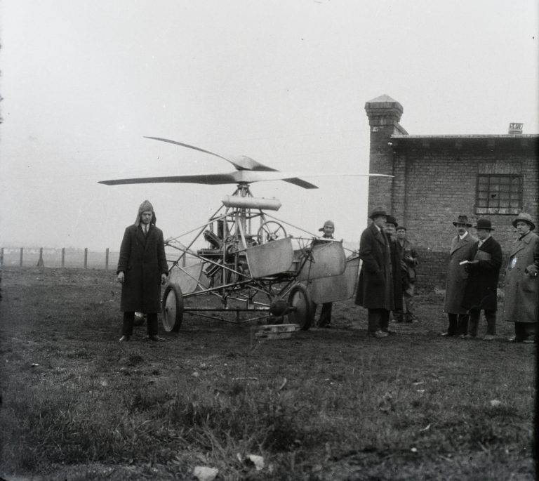 Így néz ki egy helikopter a Cséry telepen (18. kerület), 1930-ban!