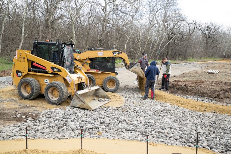 Szaniszló polgármester bejelentést tett: 🚧 újabb öt kerületi útszakasz leaszfaltozására adtunk le pályázatot.