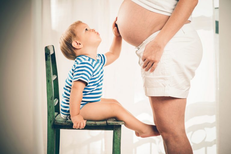 Így kaphatsz Covid elleni védőoltást terhesség vagy szoptatás alatt!