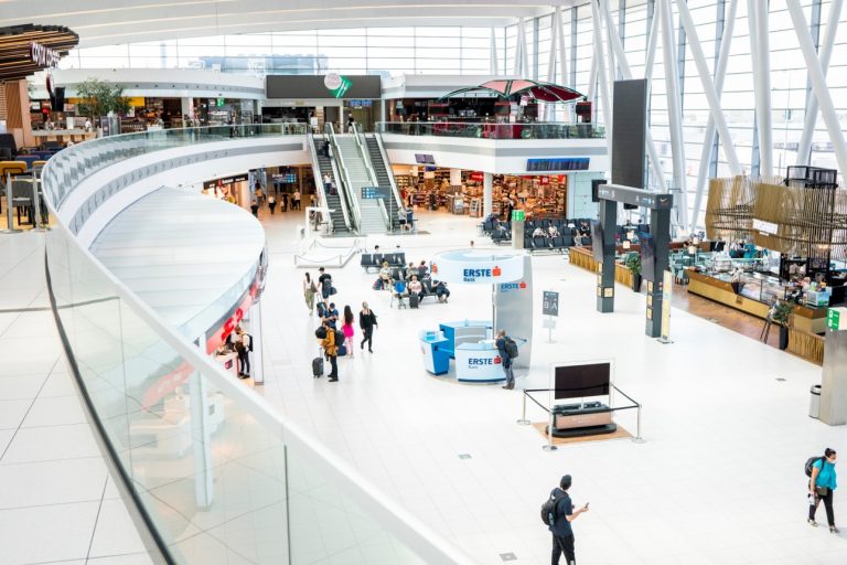 Nyitott pozíciók Ferihegyen! Munkatársakat toboroz a Budapest Airport