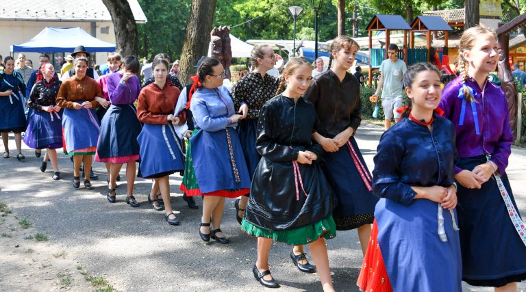 Népitánc a Rózsában gyermekeknek!