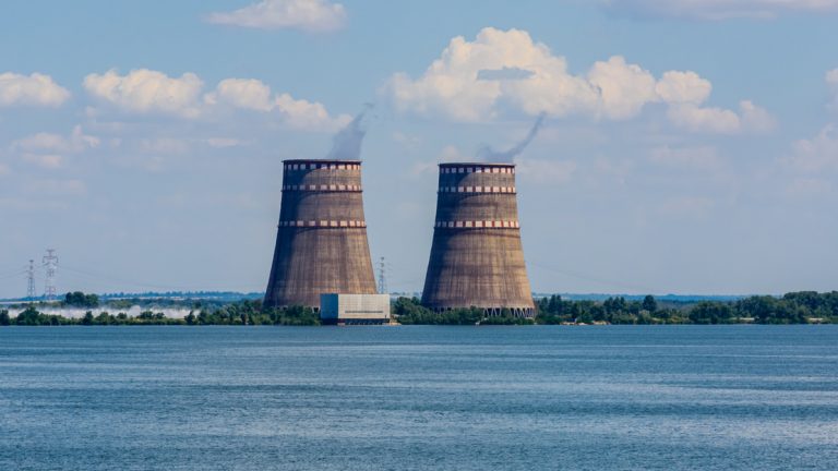 Az orosz csapatok Európa legnagyobb atomerőművéhez tartanak